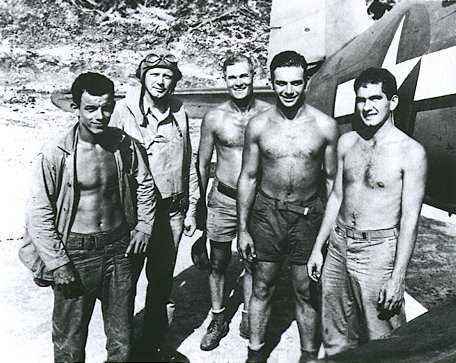 Charles Lindbergh (2nd from left) on Emirau Island May 1944